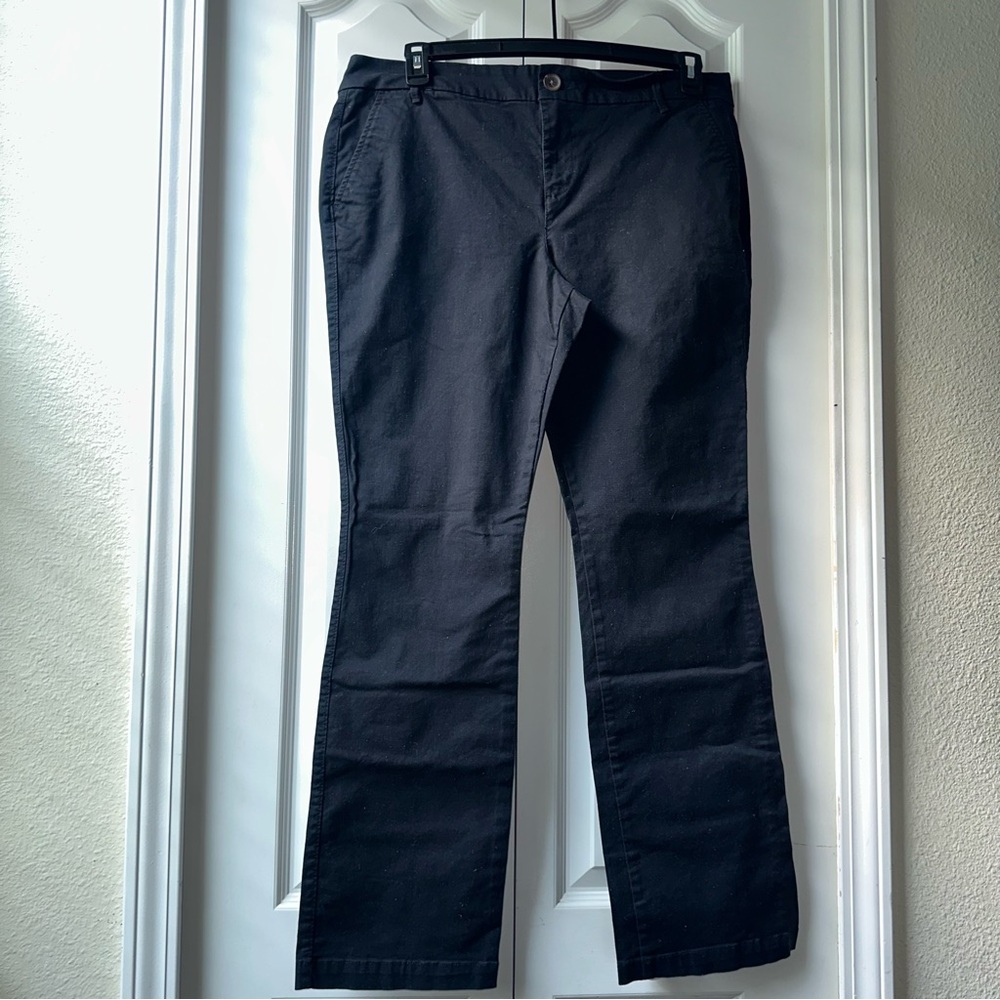 Old Navy Black Boot-Cut Pants Size 14
